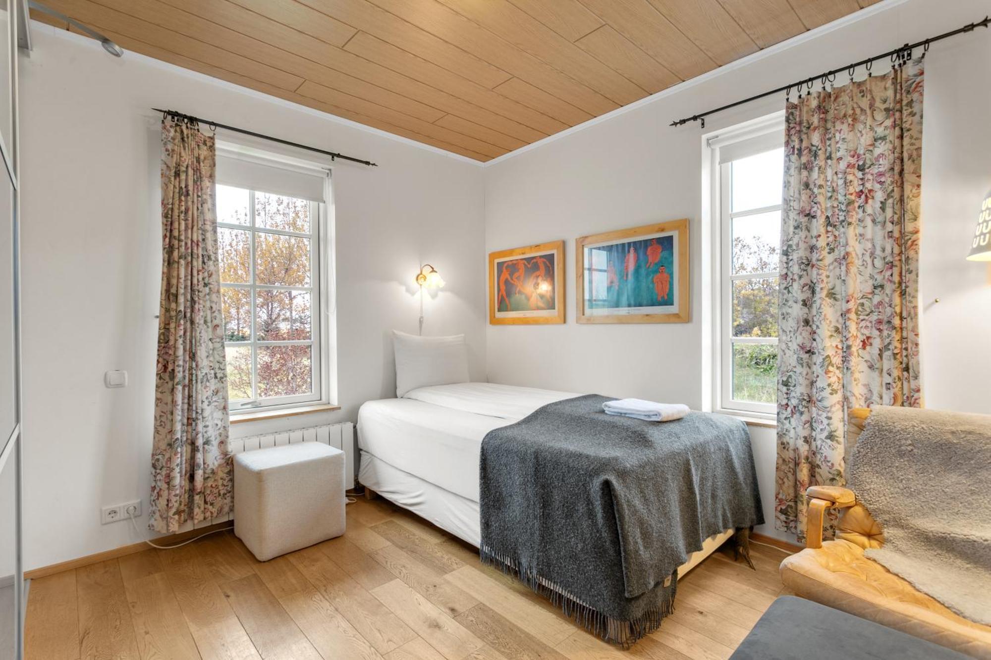 Charming Villa With A Hot Tub, By The Golden Circle Reykholt  Buitenkant foto
